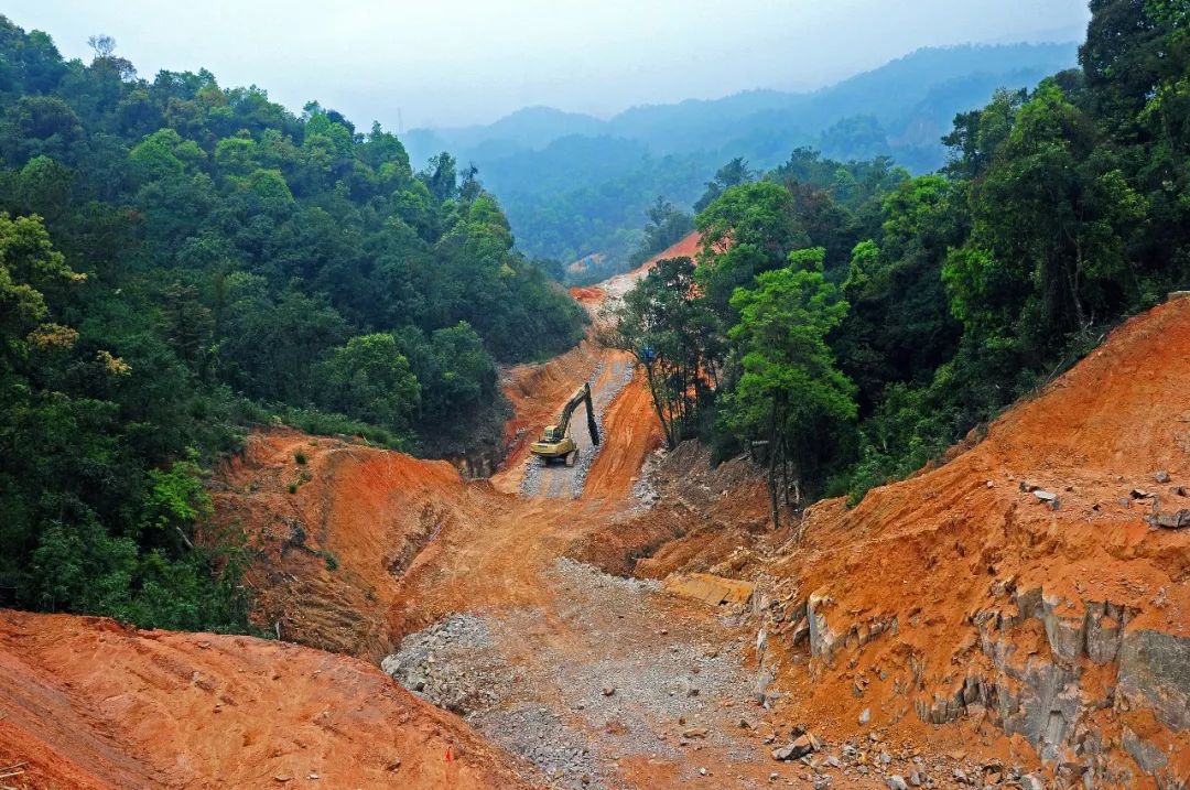 聚焦打通断头路,一条路串联旅游景点