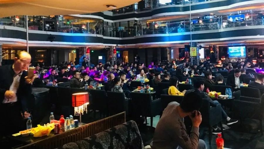 西安34届蓝装家博会现场采访,2019年3月西安蓝装家博会活动