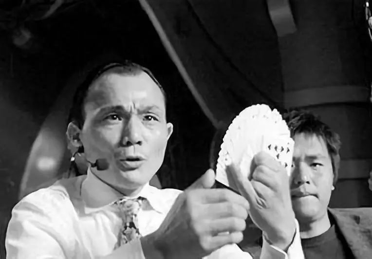 “亚洲赌王”尧建云：600万、两条腿、三根手指，赌王的代价不止家破人亡