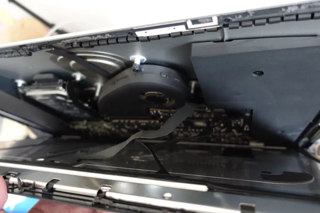 imac21.5寸低配版2017升级,苹果imac低配和高配