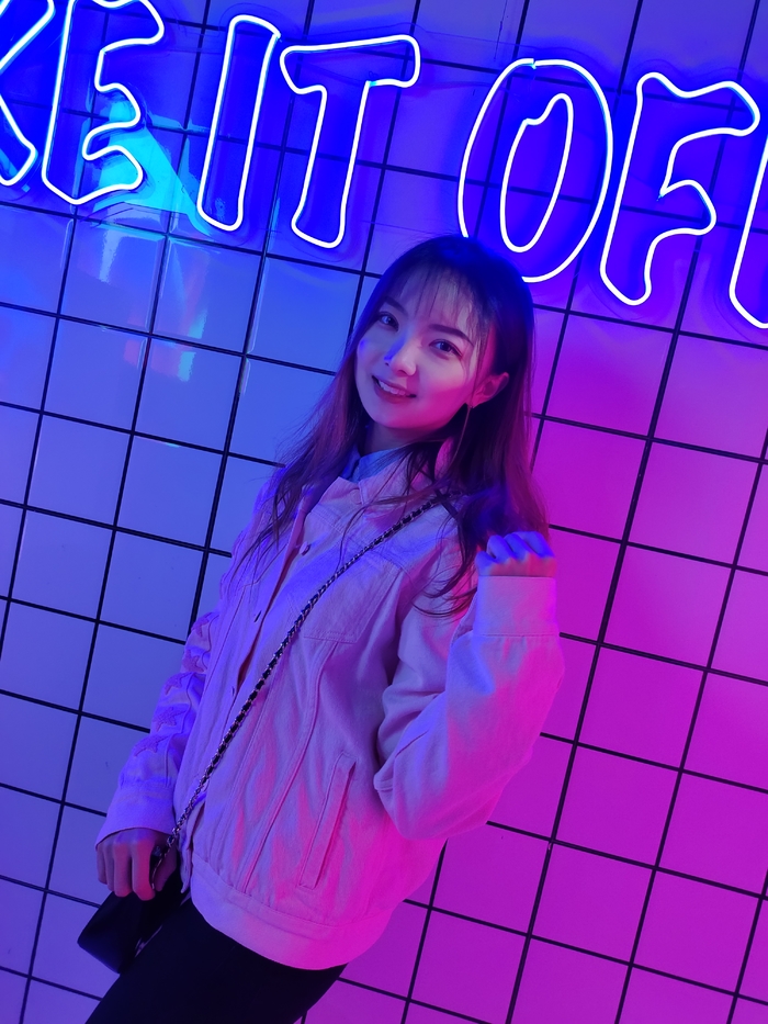 孔雀开屏般的美丽vivox27测评,vivox27采用的是什么屏旗舰版