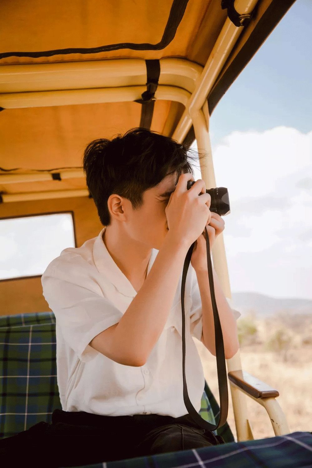 跟刘昊然在非洲过了6天5夜，发现他其实就是个话痨加多动症啊……