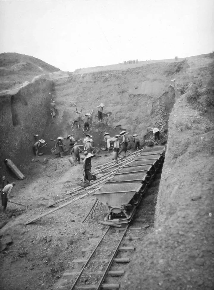 古墓挖出古籍却被美国骗走当国宝,中国古墓被发现出土了一本奇书