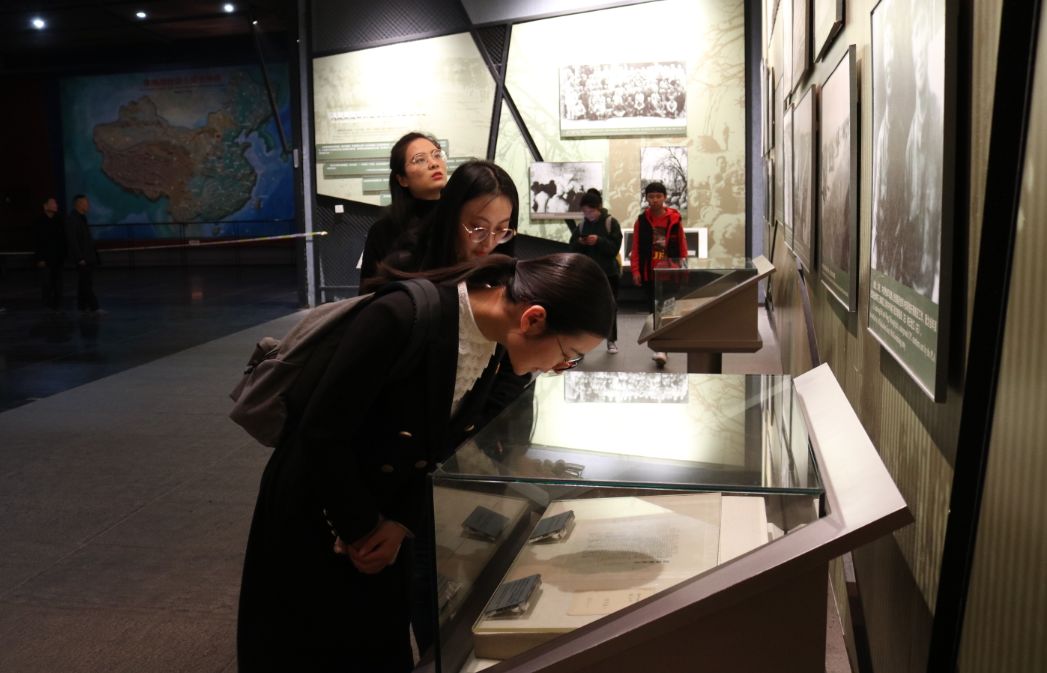 清明祭英烈活动大学,幼高专策划清明祭英烈