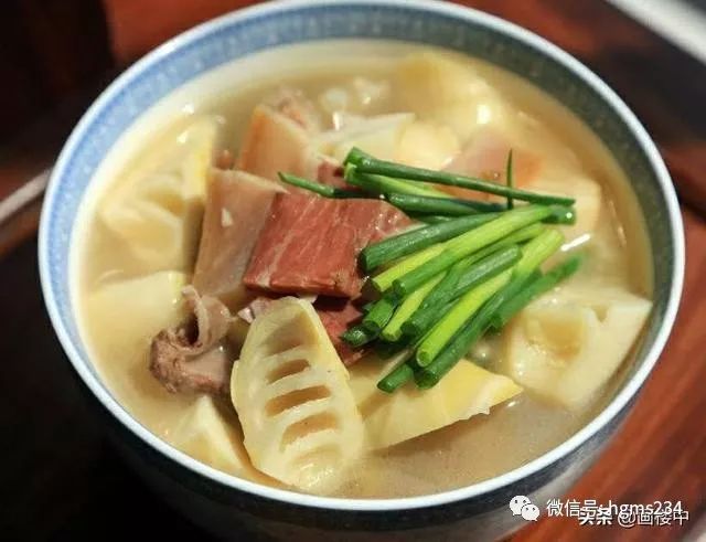 竹笋味道特别好口感还特别的脆嫩,竹笋最嫩的地方