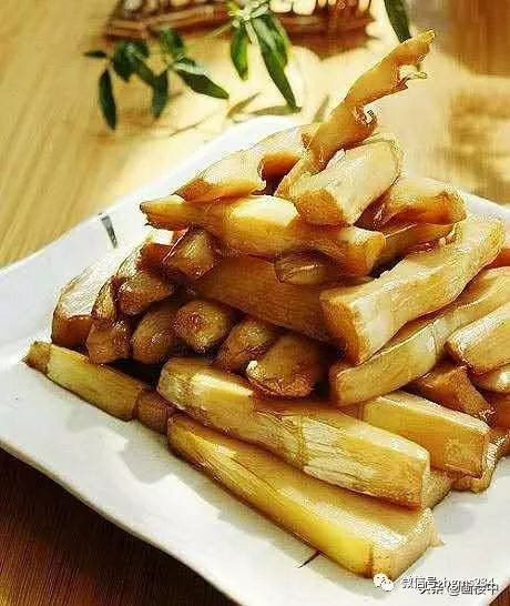 竹笋味道特别好口感还特别的脆嫩,竹笋最嫩的地方