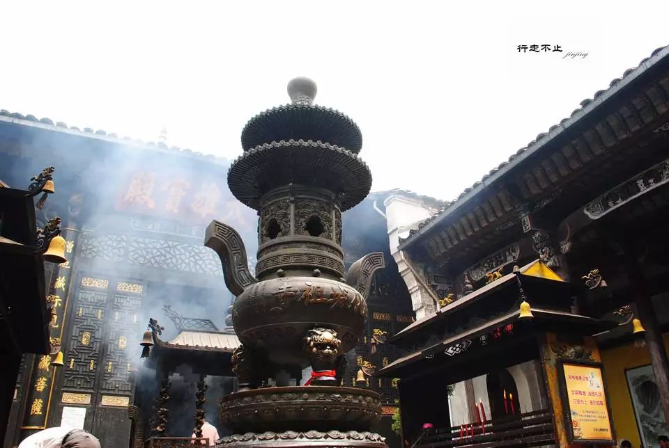 上夜班不可思议的故事,每日励志小故事晚上