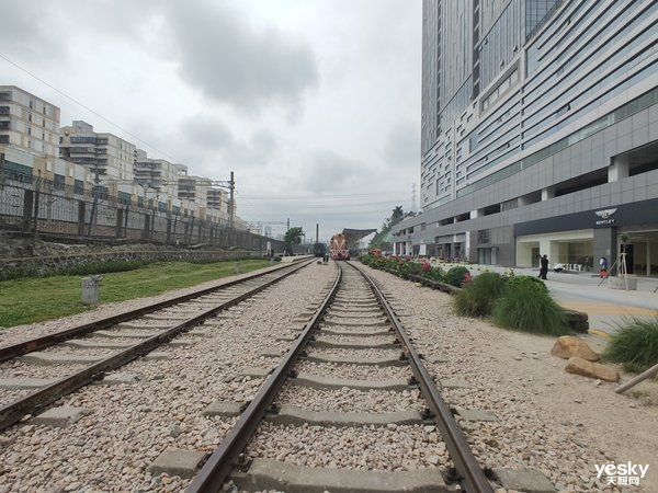 opporeno十倍变焦版实测拍照效果,opporeno10倍变焦拍照真实感受