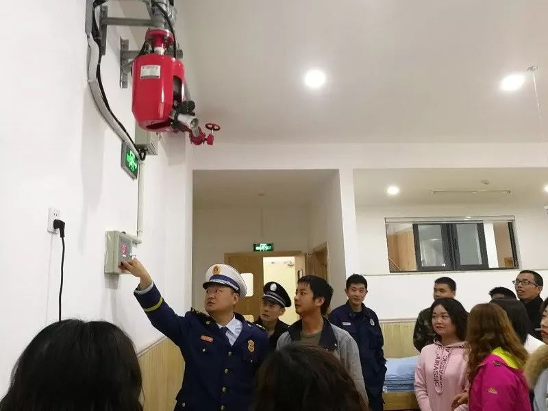 市教育局举办消防安全知识讲座,消防应急科普教育走进幼儿园师生