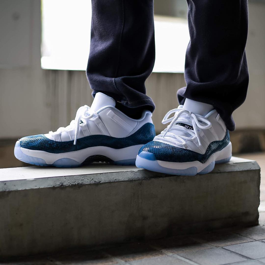 aj11蓝蛇2001,aj11蓝蛇和af1ambush