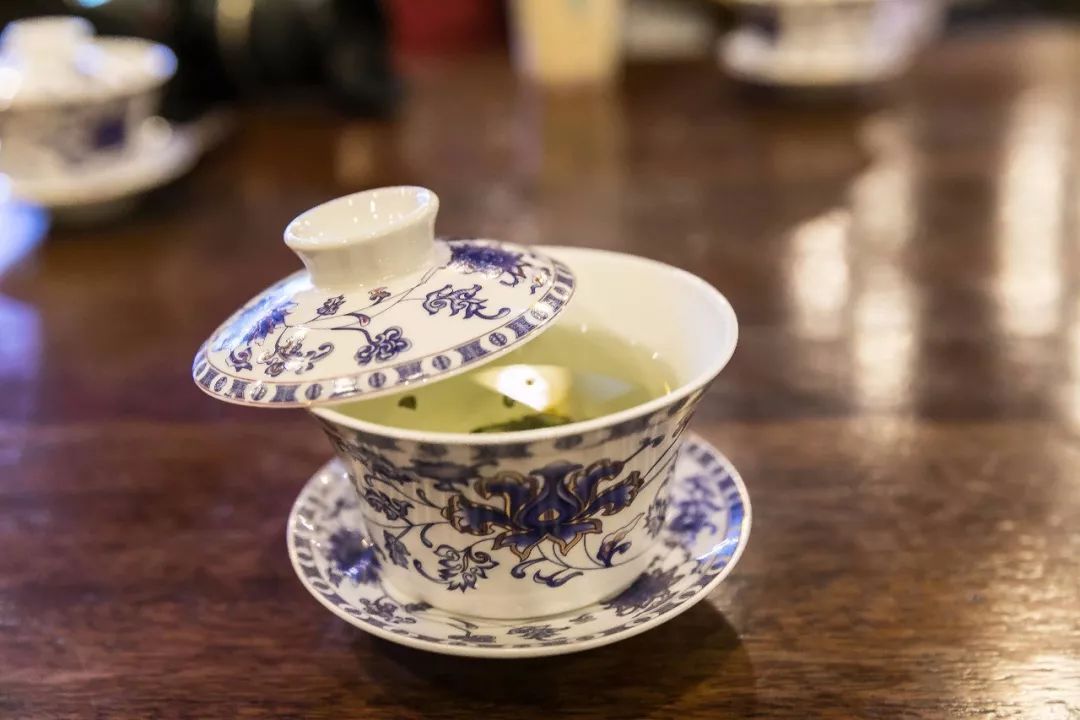 你对茶饮行业的未来前景如何看待,为什么选择茶饮这个行业