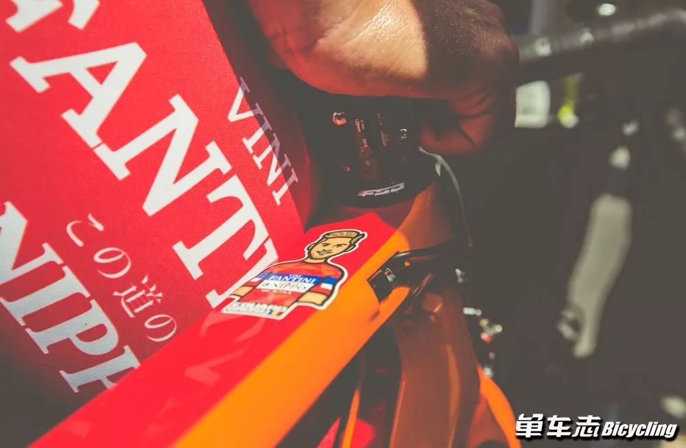 新手骑行必备十大装备,提升骑行感受的小物件