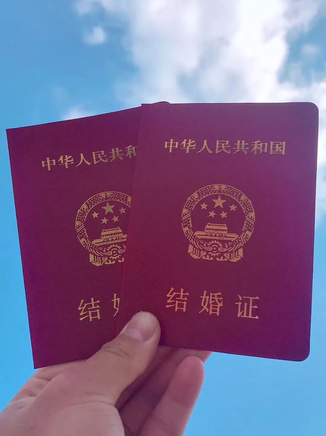 在昆明月薪3000的人该怎么生活,昆明工资低于5000的人有多少