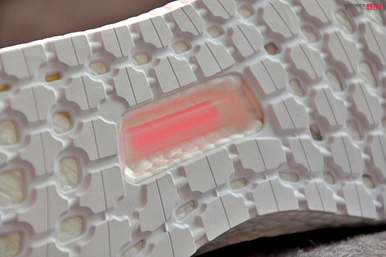 阿迪达斯boost19跑步鞋测评,adidasultraboost19脚感