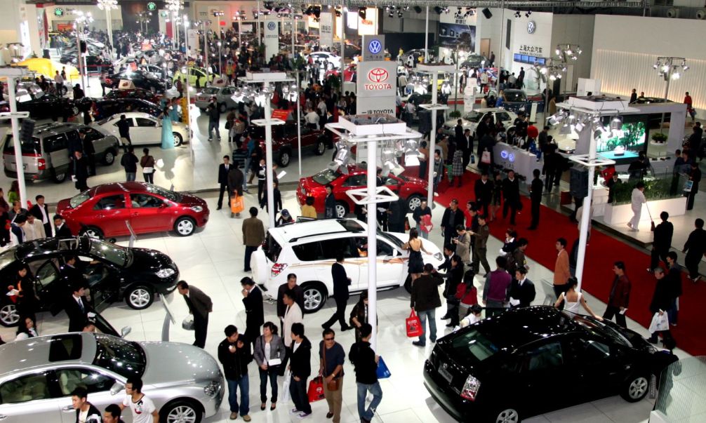 汽车金融购车套路多,车市金融服务费