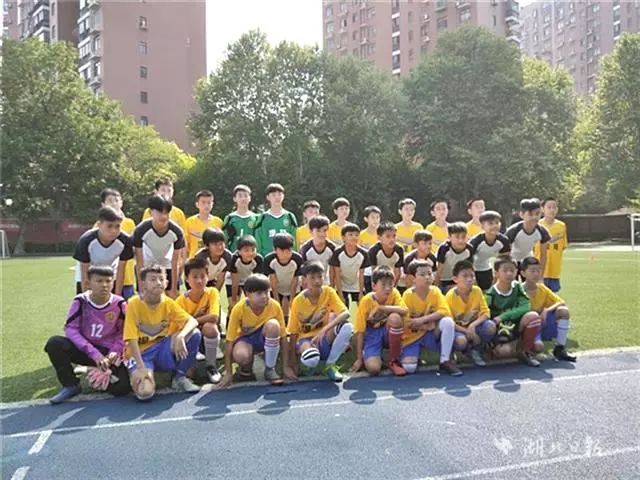 香港中学足球队,香港小学生来广州