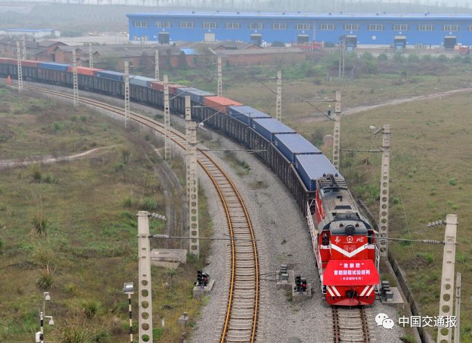 这趟丝路列车，让沿线各国互惠互联