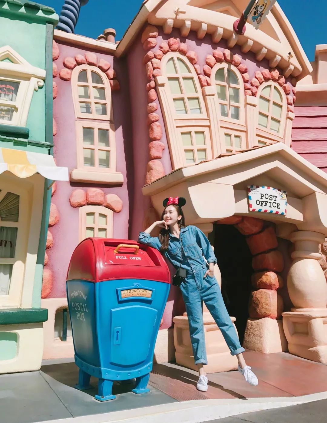 现在去去迪士尼穿搭建议 (游玩迪士尼穿搭)