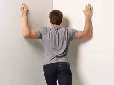 日常生活注意调整坐姿,不保持正确健康坐姿的危害