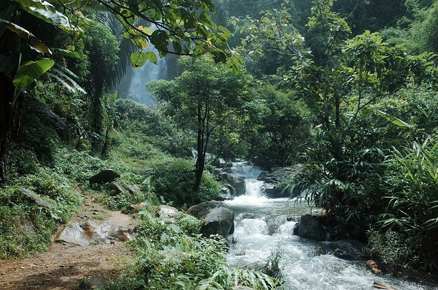 去那方简朴的国度干一瓶Beerlao‖老挝慢生活