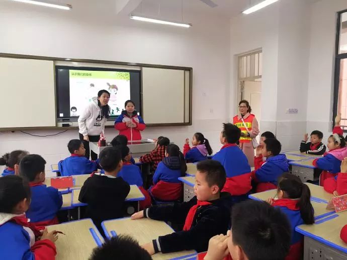 关于女童保护的一份资料,女童保护讲座全集