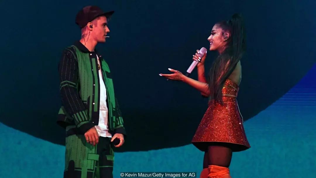 火爆国外音乐节现场,外国音乐节燃爆现场观众画面