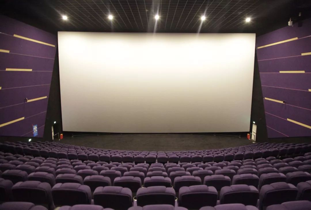 《复联4》火热上映中，59.9元抢【越界影城】双人套餐，14店通用（含梁平），2张电影票+2杯可乐+爆米花…不限影片、不限场次！