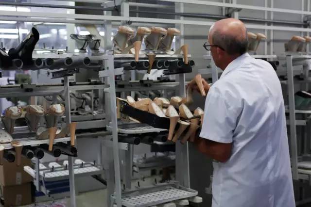 又漂亮又简单的高跟鞋,又美又飒的高跟鞋