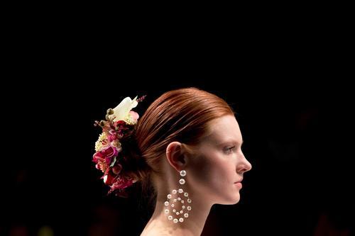 巴塞罗那高级婚纱时装,巴塞罗那2019秋冬婚纱秀