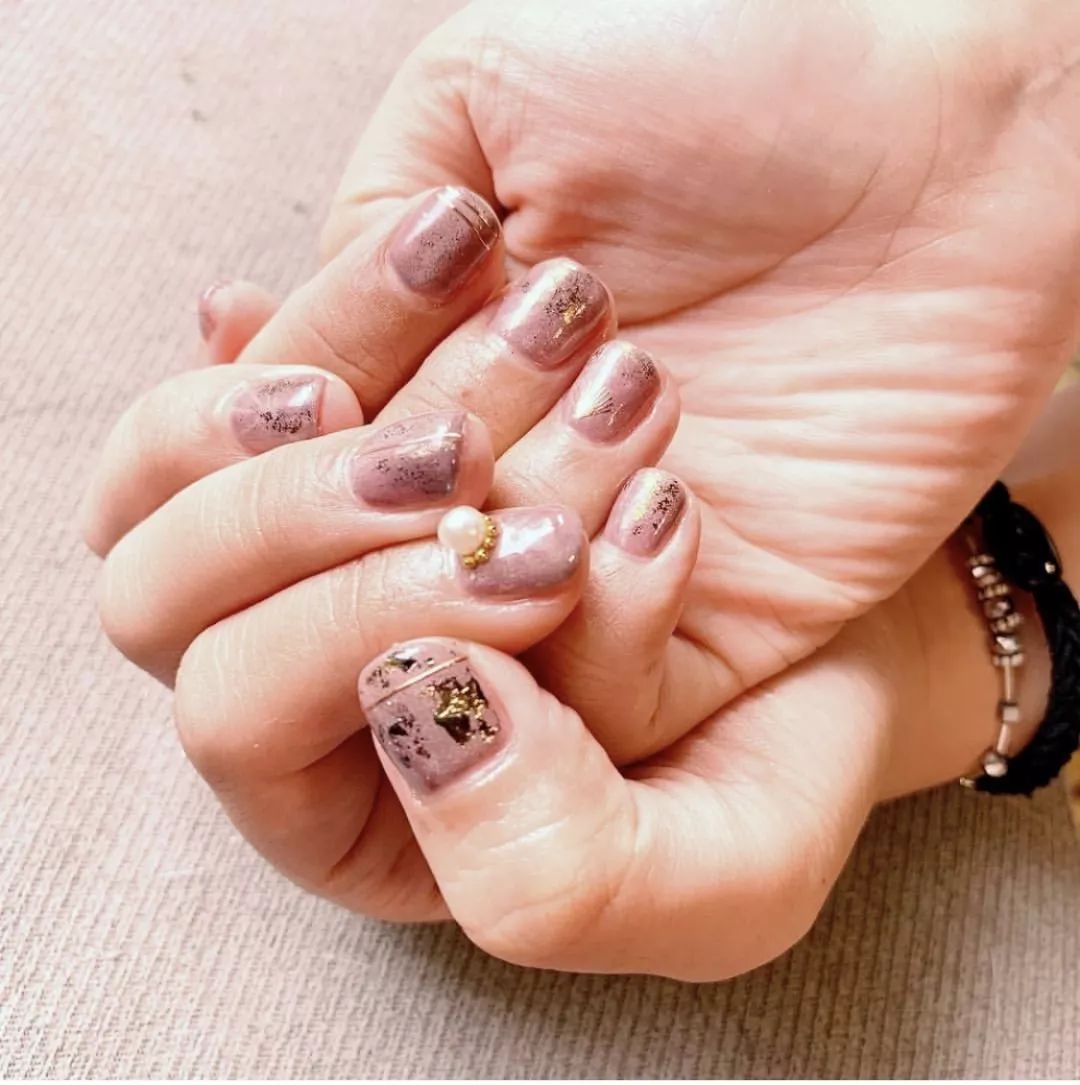 一款又甜又酷的美甲推荐给你们,夏日必备美甲ins风童趣