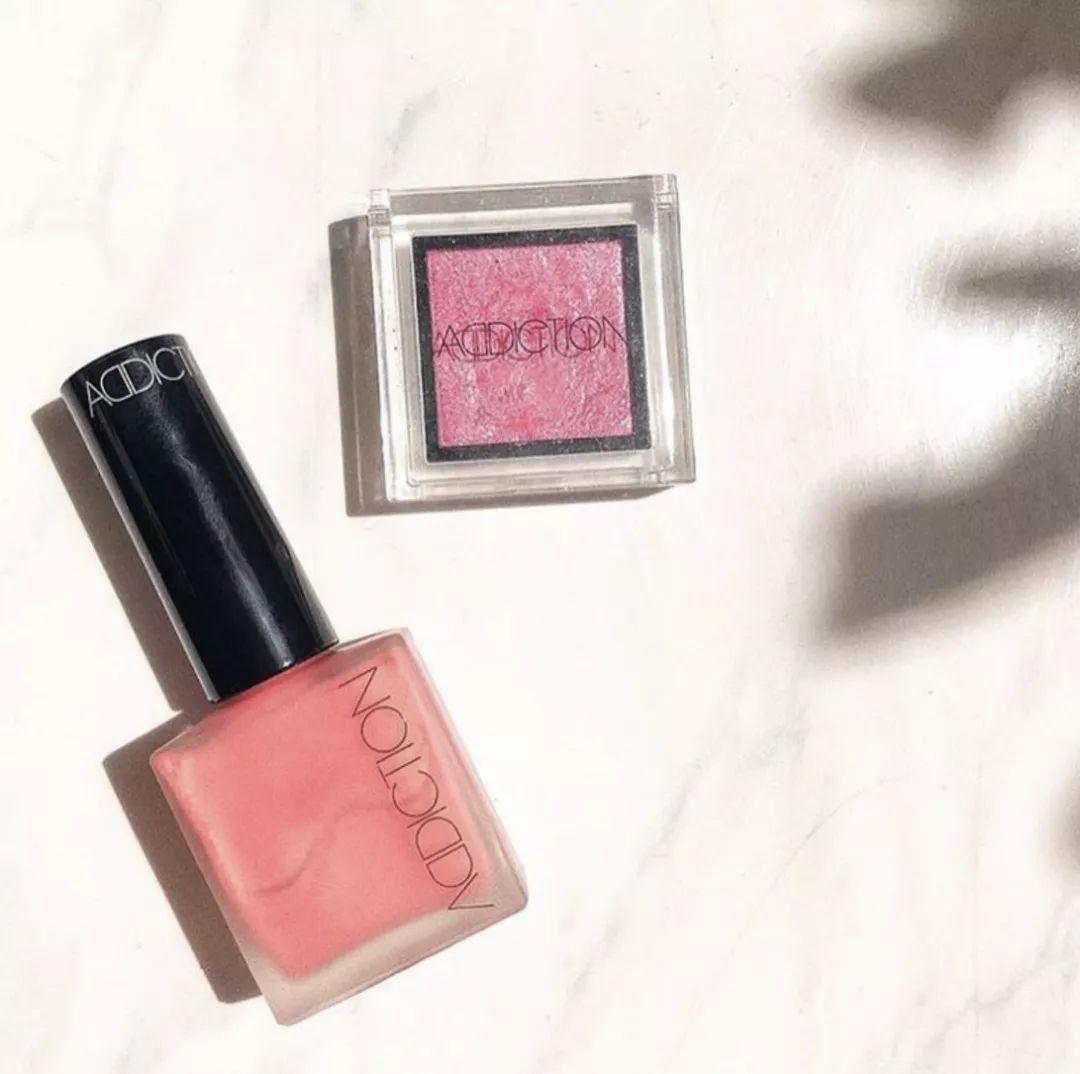 一款又甜又酷的美甲推荐给你们,夏日必备美甲ins风童趣