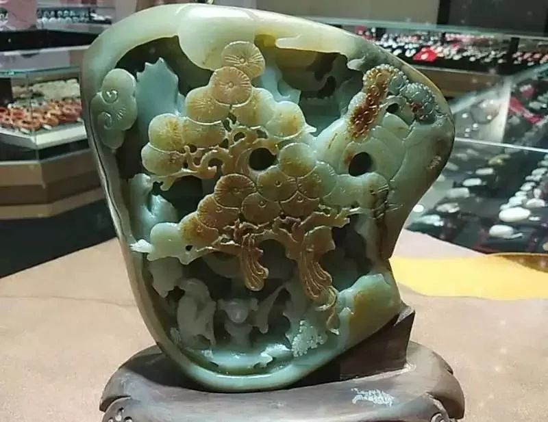 【双节钜惠】昌吉500个和田玉挂件免费送！和田玉低至三折起，进店即有好礼相赠！