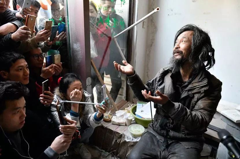 镜头不过界，生活不出圈丨睡前聊一会儿