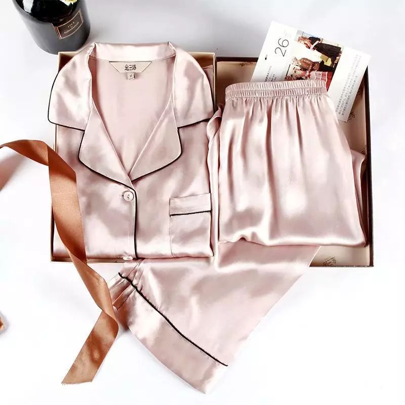 舒服美腻到不行，这样的睡衣每个女人都该有一件