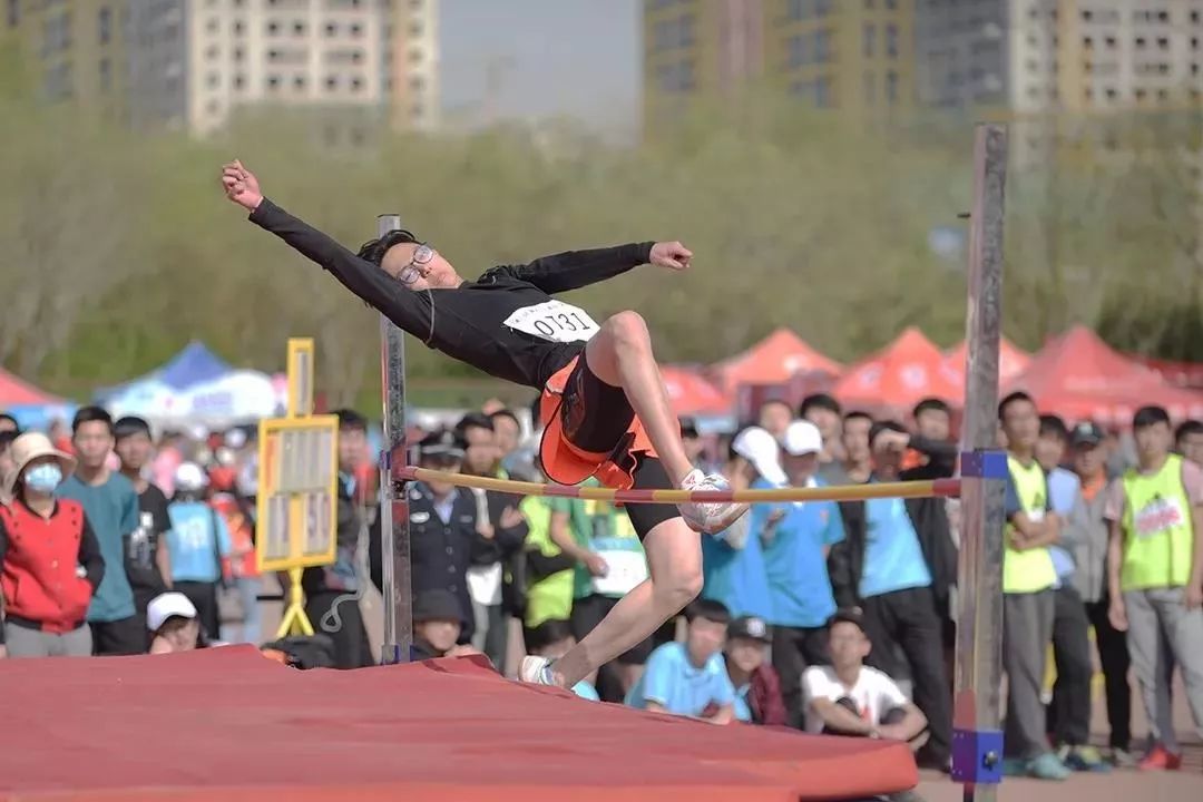 运动会秩序册,四川省第十三届田径运动会秩序册