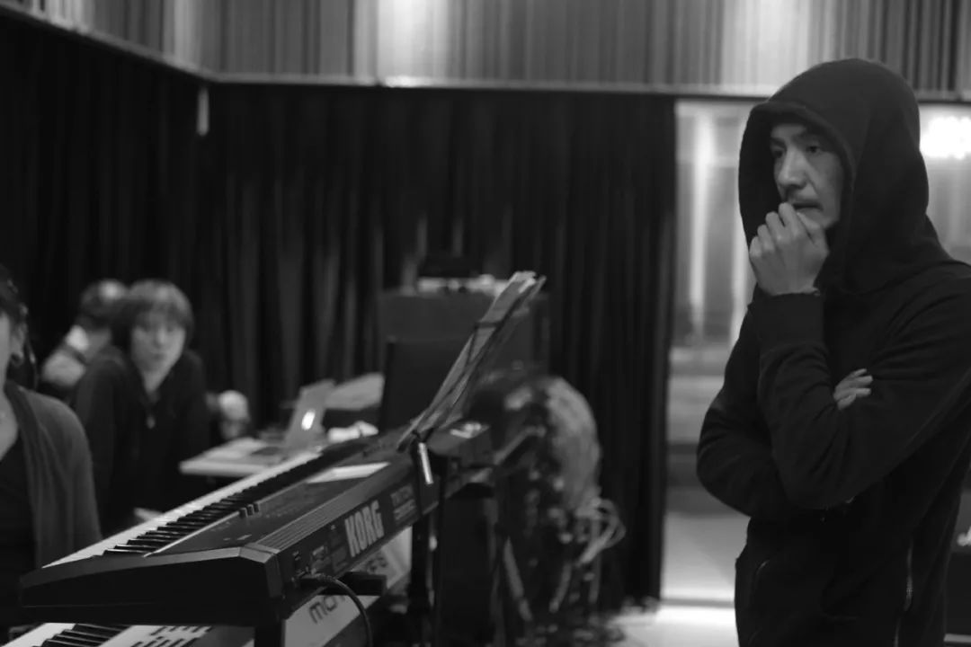 王源崩溃大哭,王源崩溃大哭别人的反应