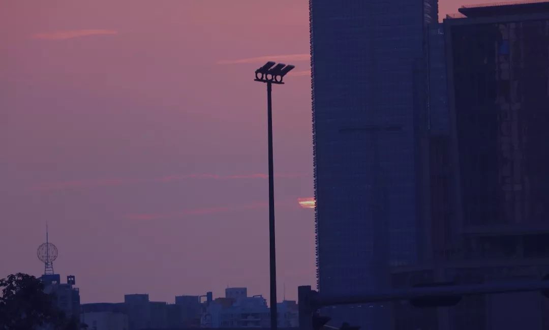 王源崩溃大哭,王源崩溃大哭别人的反应