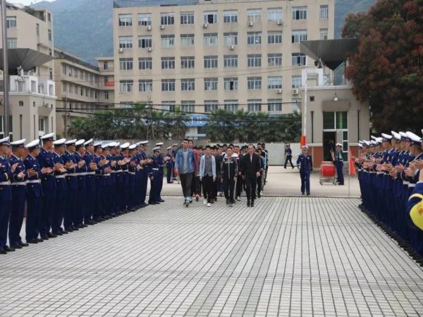 青春正当年风起扬帆时作文,青春正当年风起扬帆