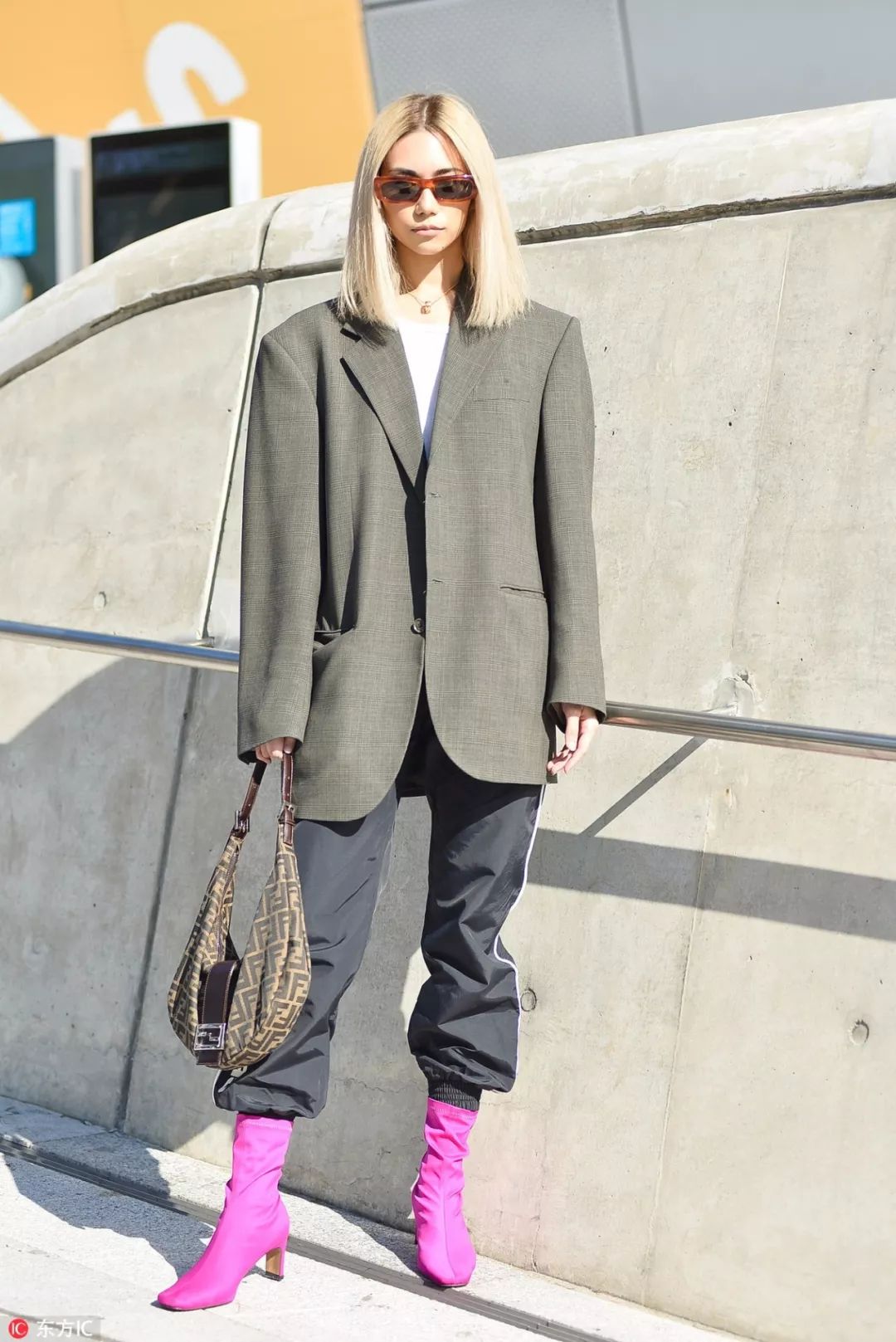 一夜之间，这款包攻占了代购圈