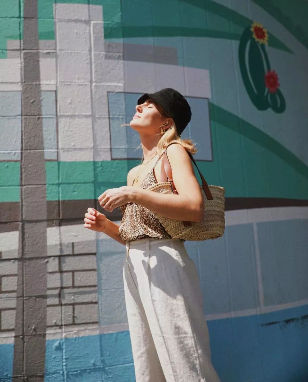 一夜之间，这款包攻占了代购圈