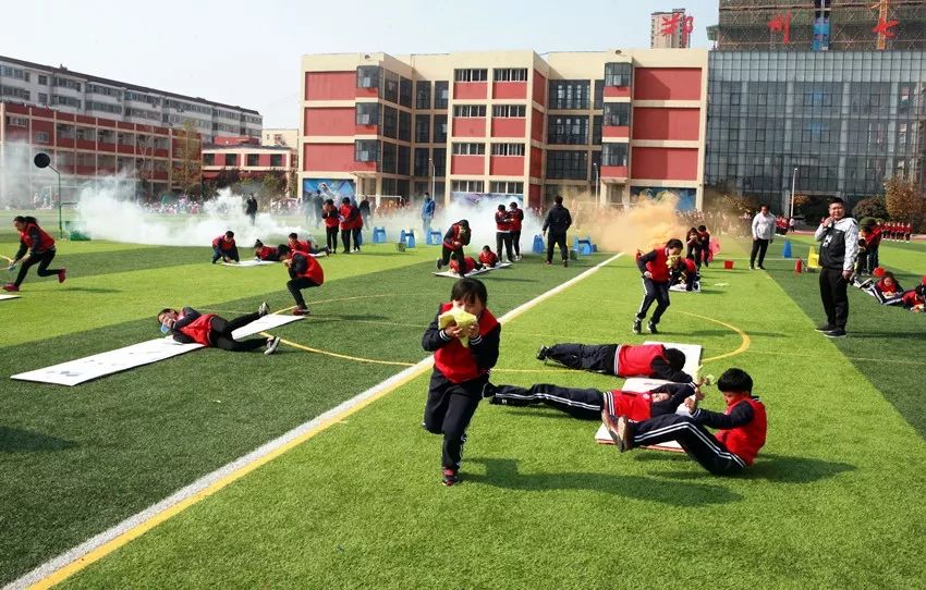 推动河南教育高质量发展提供支撑,办好人民满意的教育微视频