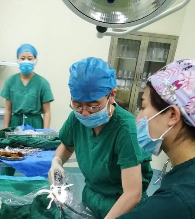 3岁儿童误吞螺丝钉,3岁女童掉落螺丝钉