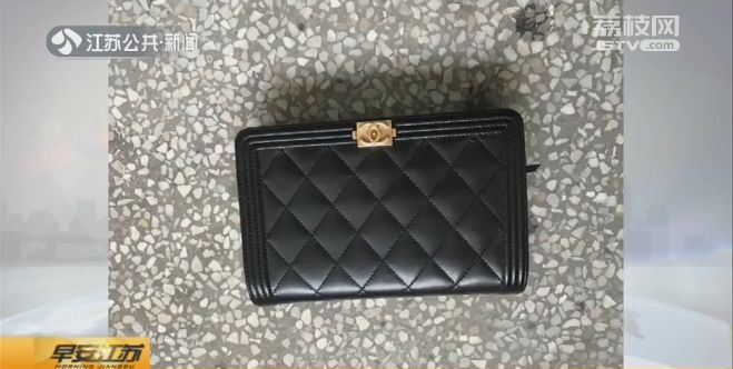 代购买名牌包有多少是假货,花一万买假表被骗了怎么办