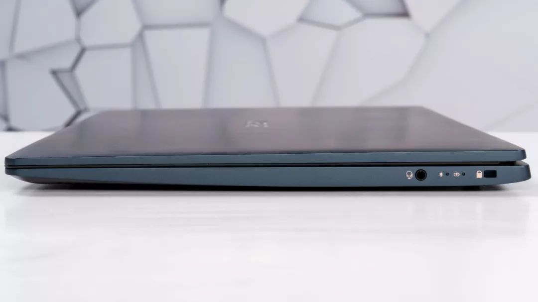 聊一款屏幕全能的轻薄笔记本,轻性能好屏幕大的笔记本