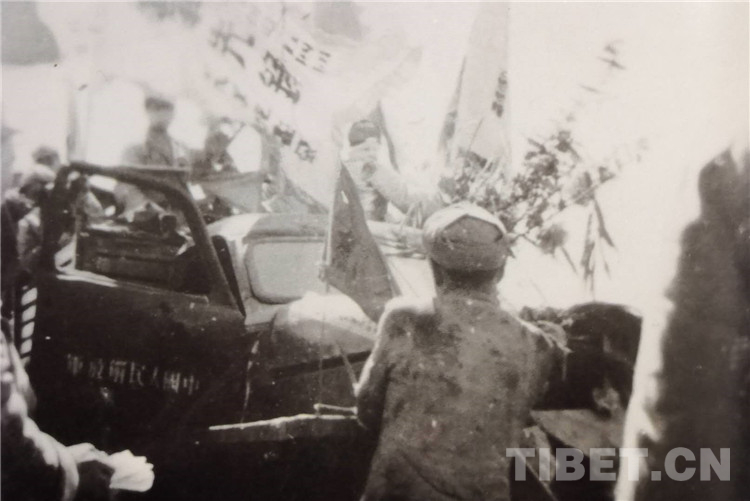 38军22团的老照片,老照片回忆148师炮兵团战友合影