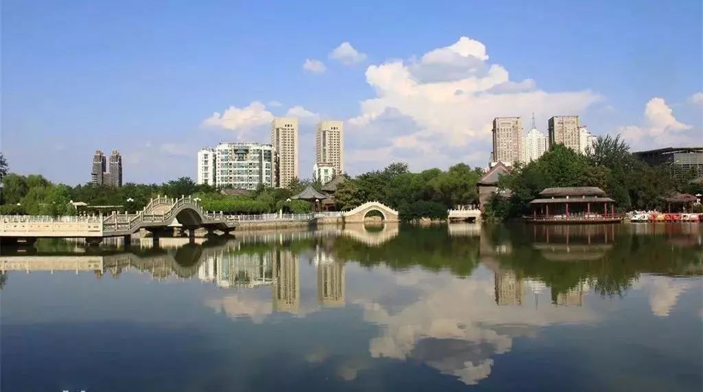 城事丨天津竟然有这么多免费公园可逛，趁假期最后一天赶紧去逛逛吧！