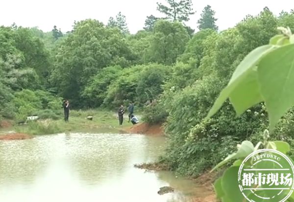 江西上饶女生跳楼事件,上饶女孩跳楼事件