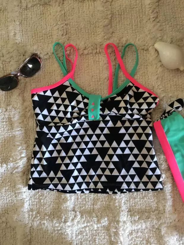 带娃去海边玩夏天泳衣怎么选,夏天带娃去海边泳衣推荐