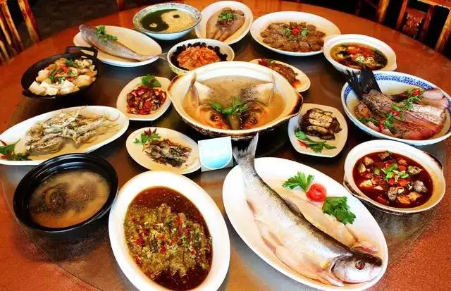 呼伦贝尔市美食攻略大全,呼伦贝尔各旗县的标志