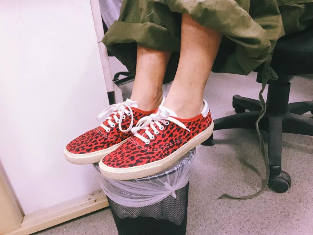 理性购买不要囤货,理性消费不买奢侈品